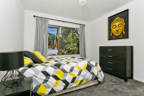 Photo of property in 2/13a Eskdale Road, Birkdale, Auckland, 0626