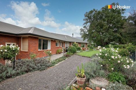 Photo of property in 16 Woodside Road, Woodside, Outram, 9073