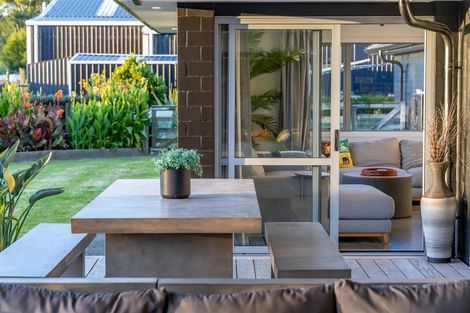 Photo of property in 583 State Highway 16, Kumeu, 0891