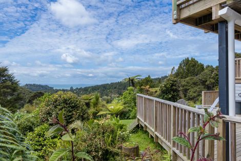 Photo of property in 24 Deirdre Place, Titirangi, Auckland, 0604