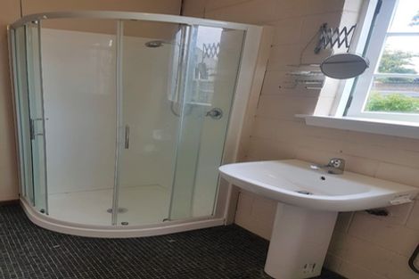 Photo of property in 528-530 Devon Street East, Fitzroy, New Plymouth, 4312