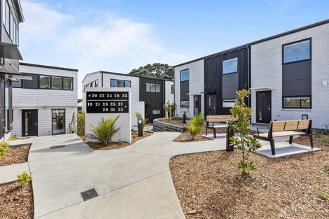 Photo of property in 24 Whanui Place, Mangere Bridge, Auckland, 2022