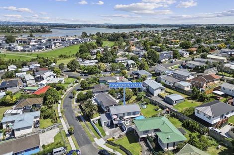 Photo of property in 10 Valencia Place, Manurewa, Auckland, 2102