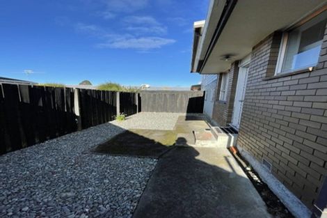 Photo of property in 2/404 Main North Road, Redwood, Christchurch, 8051