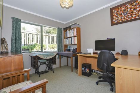 Photo of property in 21b Dingadee Street, Welcome Bay, Tauranga, 3112