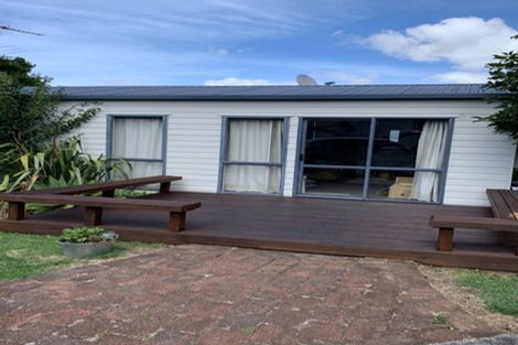 Photo of property in 28 Hillcrest Avenue, Hillcrest, Auckland, 0627