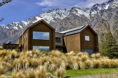 Photo of property in 98 Jacks Point Rise, Jacks Point, Queenstown, 9371
