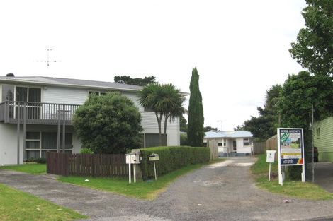 Photo of property in 2/13 Ivy Place, Birkdale, Auckland, 0626