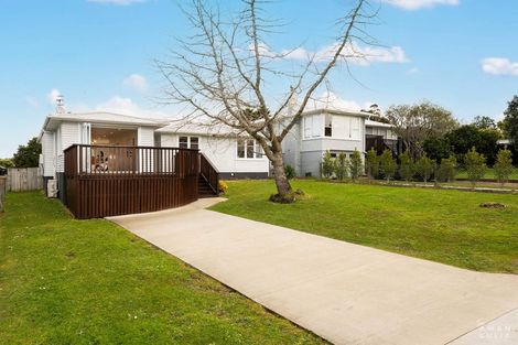 Photo of property in 45 Lynwood Road, New Lynn, Auckland, 0600