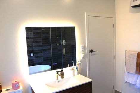 Photo of property in 39 Shandon Road, Vauxhall, Dunedin, 9013