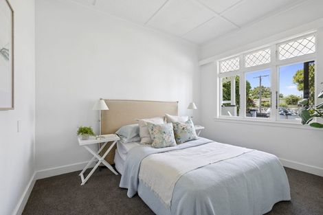 Photo of property in 72 Barrett Street, Westown, New Plymouth, 4310