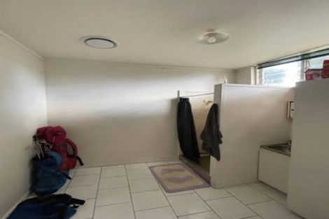 Photo of property in 17 Sylvan Crescent, Te Atatu South, Auckland, 0610