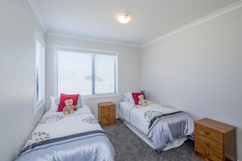 Photo of property in 12 Seagrass Place, Otaki Beach, Otaki, 5512