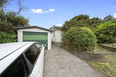 Photo of property in 16 Buccaneer Place, Grenada Village, Wellington, 6037