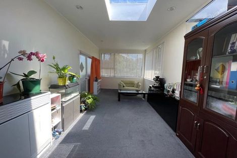 Photo of property in 53 Kaurilands Road, Titirangi, Auckland, 0604