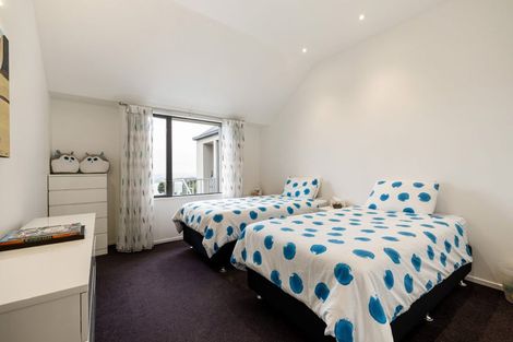 Photo of property in 60 Glenstrae Road, Redcliffs, Christchurch, 8081