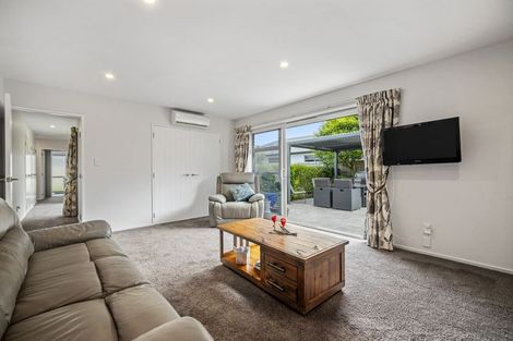 Photo of property in 33 Parklea Avenue, Halswell, Christchurch, 8025