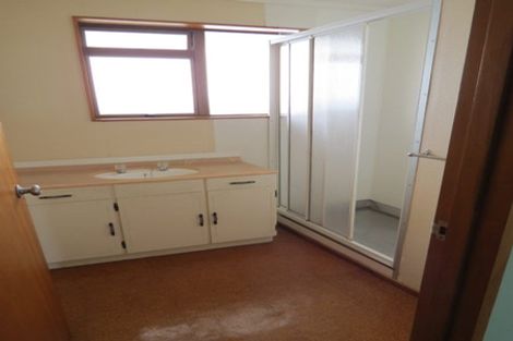 Photo of property in 402a Tremaine Avenue, Takaro, Palmerston North, 4412