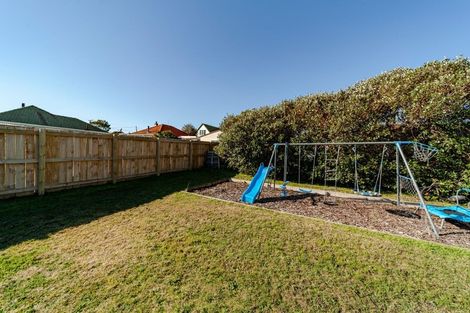 Photo of property in 2 Freyberg Terrace, Waipukurau, 4200