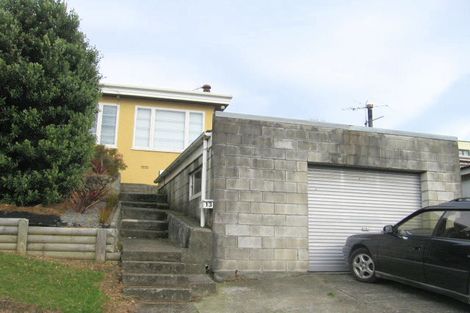 Photo of property in 13 Victory Crescent, Tawa, Wellington, 5028