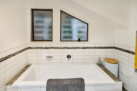 Photo of property in 12 Cullen Place, Tawa, Wellington, 5028