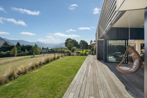 Photo of property in 5 Forest Heights, Wanaka, 9305
