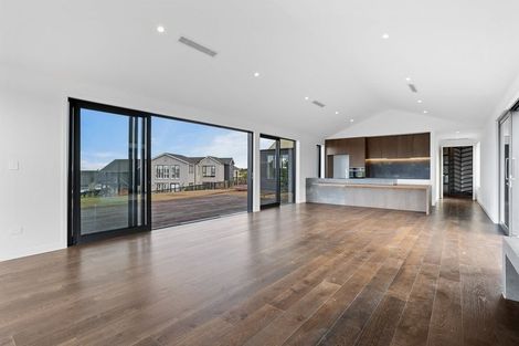 Photo of property in 32 Taha Puke Road, Okura Bush, Silverdale, 0794