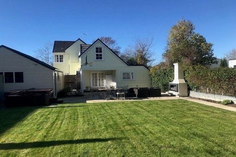 Photo of property in 55 Straven Road, Riccarton, Christchurch, 8011