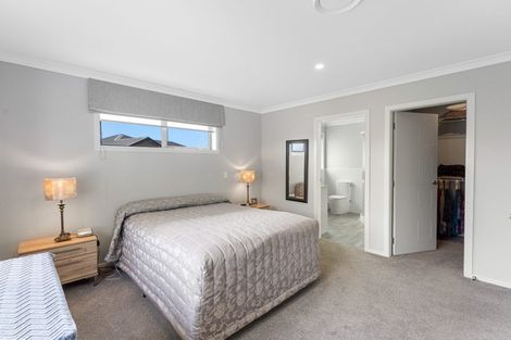 Photo of property in 168 Karuhiruhi Street, Waikanae, 5036