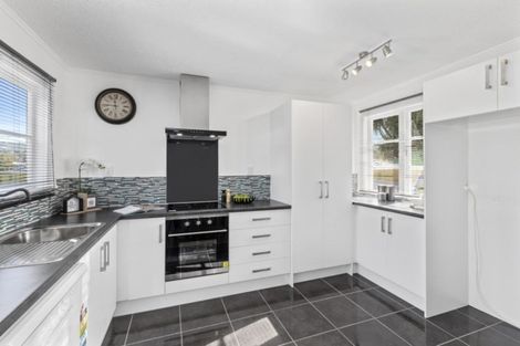 Photo of property in 1140 High Street, Taita, Lower Hutt, 5011