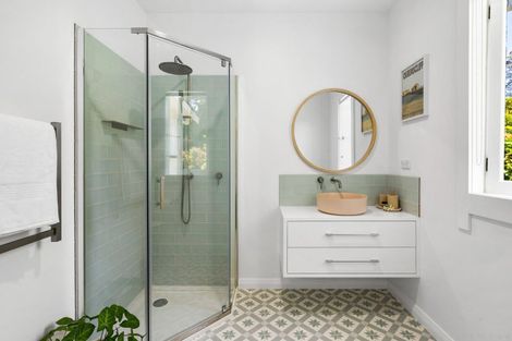 Photo of property in 23 Lighthouse Road, Bluff Hill, Napier, 4110