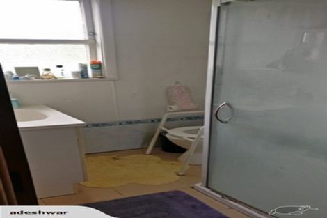 Photo of property in 46 Larnoch Road, Henderson, Auckland, 0610