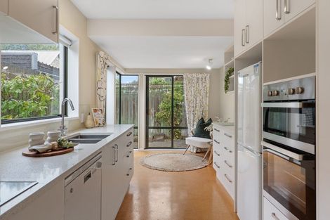 Photo of property in 2/56 Kotare Street, Fendalton, Christchurch, 8041