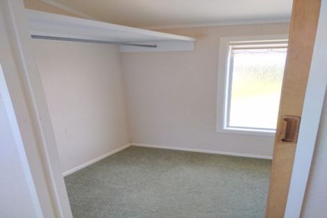 Photo of property in 9 Riversdale Drive, Merrilands, New Plymouth, 4312