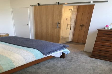 Photo of property in 86 Roxburgh Street, Mount Victoria, Wellington, 6011