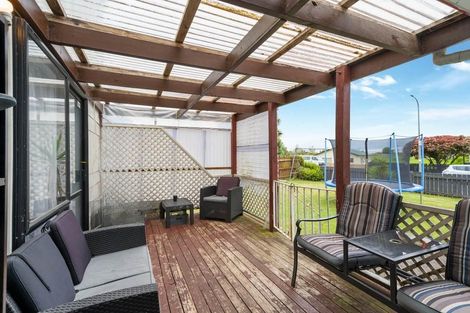 Photo of property in 15 Southview Place, Wattle Downs, Auckland, 2102