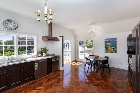 Photo of property in 81a Dyers Pass Road, Cashmere, Christchurch, 8022