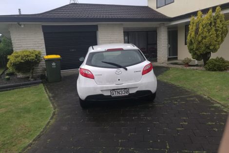 Photo of property in 12 Paulownia Place, Totara Heights, Auckland, 2105