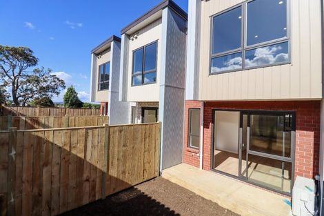 Photo of property in 4c Blue Gum Rise, Sunnyhills, Auckland, 2010