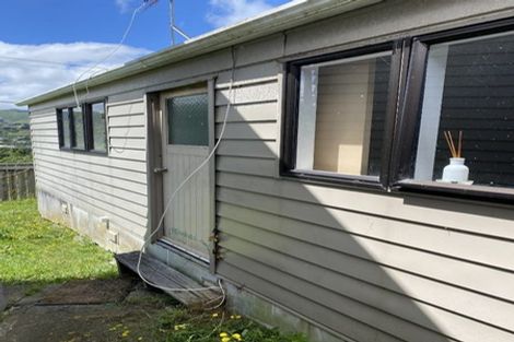 Photo of property in 16 Chester Road, Tawa, Wellington, 5028