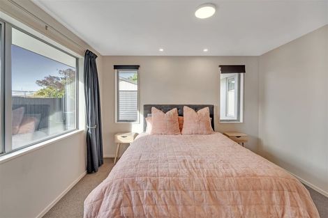 Photo of property in 104 Wainoni Road, Avondale, Christchurch, 8061