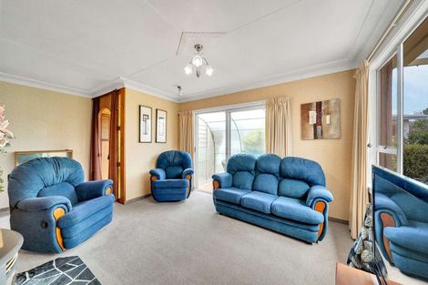 Photo of property in 12 Oxford Street, Holmes Hill, Oamaru, 9401