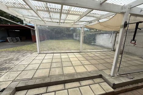 Photo of property in 30 Meadway, Sunnyhills, Auckland, 2010