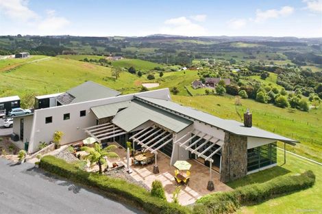 Photo of property in 288 Maxted Road, Bombay, Drury, 2579