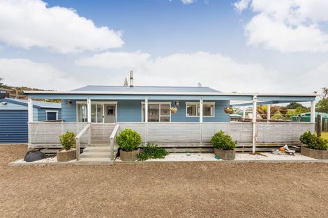 Photo of property in 173 Kahukura Avenue, Waitarere Beach, Levin, 5510