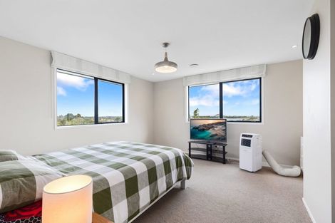 Photo of property in 44b Waikite Road, Welcome Bay, Tauranga, 3112