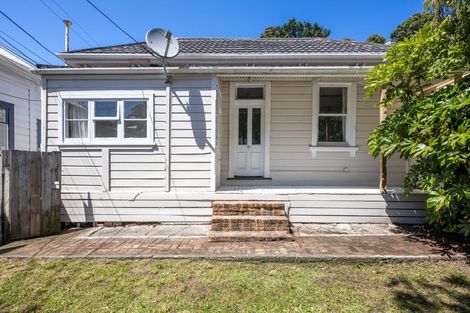Photo of property in 145 Aro Street, Aro Valley, Wellington, 6021