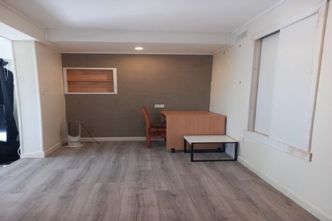 Photo of property in 7 Sea Vista Avenue, Beach Haven, Auckland, 0626