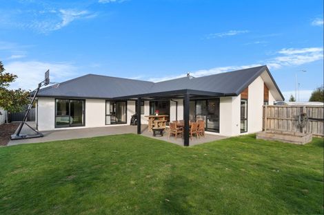 Photo of property in 1 Kingsdowne Drive, West Melton, 7618