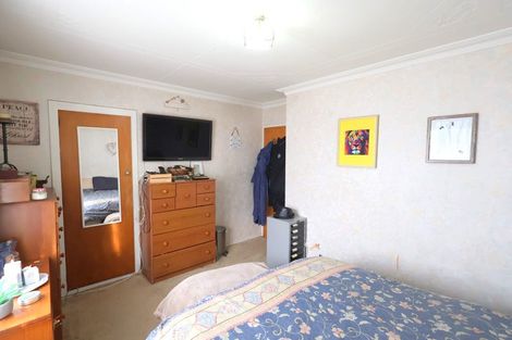 Photo of property in 2 Dundee Street, Strathern, Invercargill, 9812